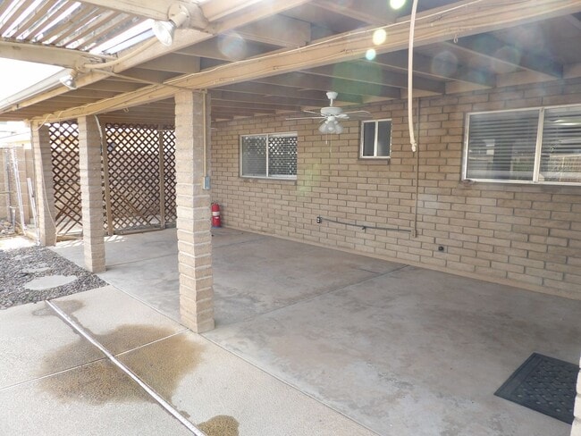 Building Photo - 55+ ADULT COMMUNITY