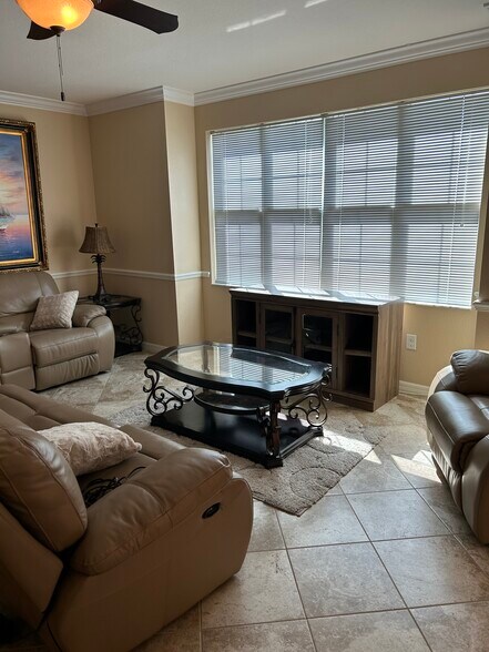 Building Photo - 3918 San Rocco Dr