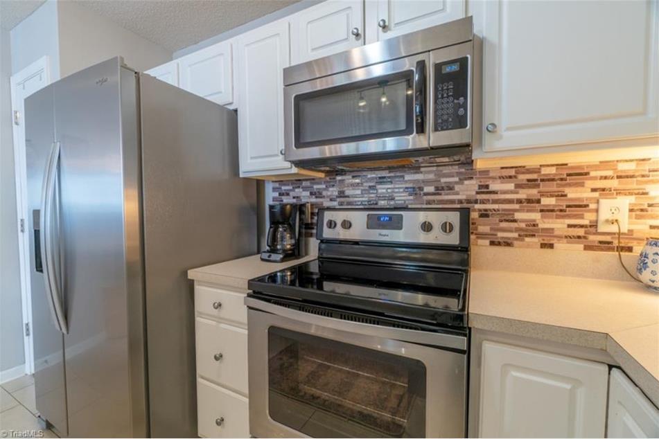 Building Photo - 4320 Cedarcroft Ct