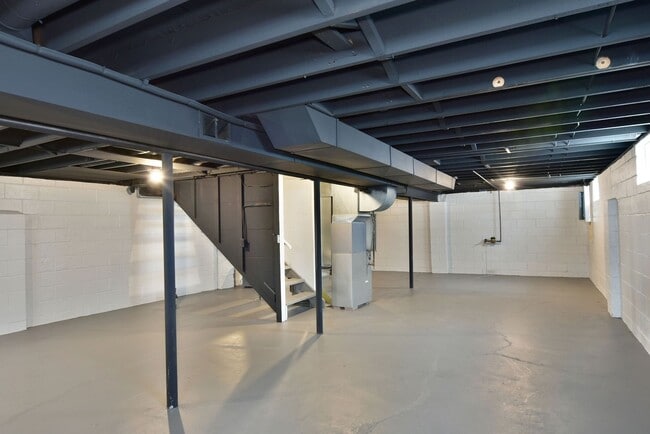 Building Photo - RENTAL AVAILABLE!