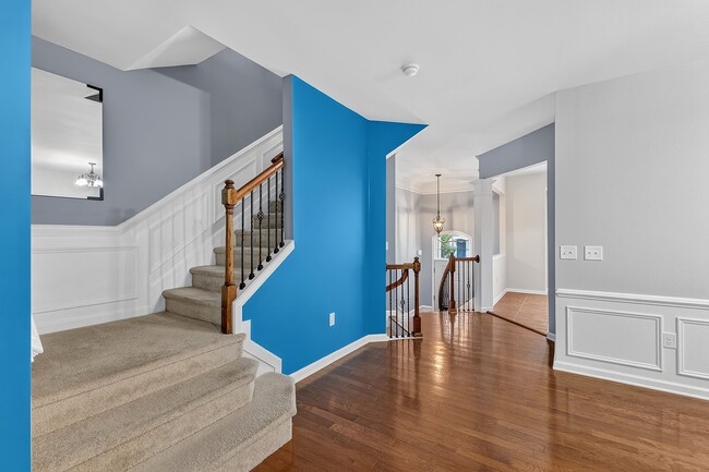 Building Photo - 8611 Macedonia Lake Dr