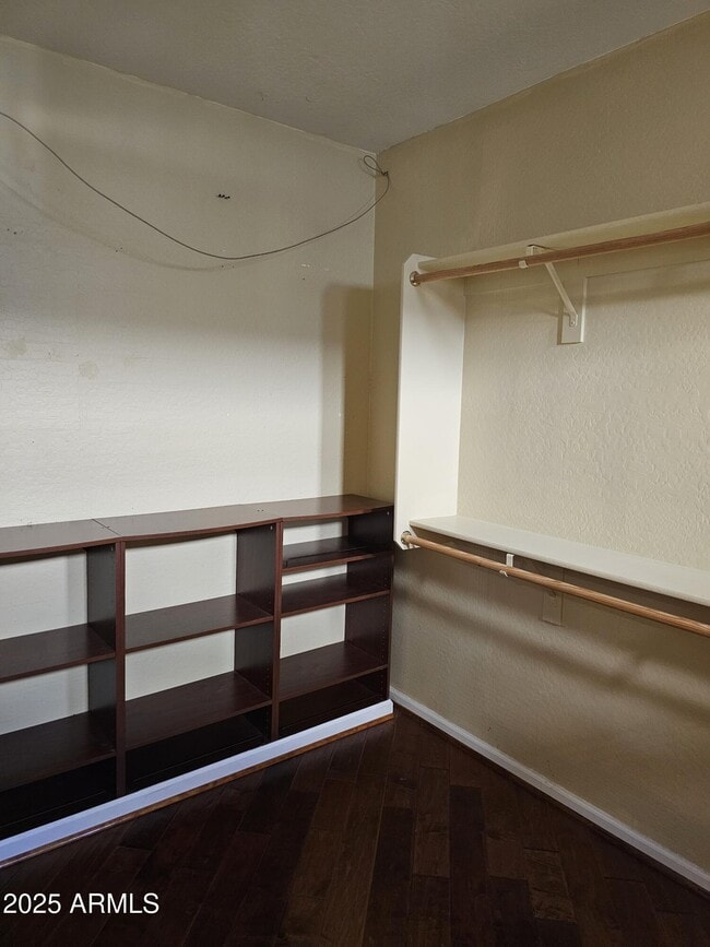 Building Photo - 43819 N 43rd Dr