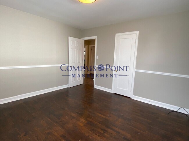 Building Photo - Your New Home Awaits!