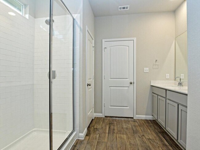 Building Photo - 610 Roaring Fork Ln