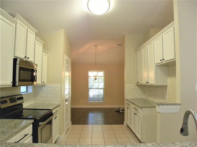 Building Photo - 1704 Flamingo Dr