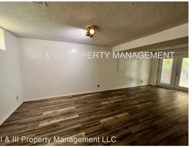 Building Photo - 15921 W 129th St