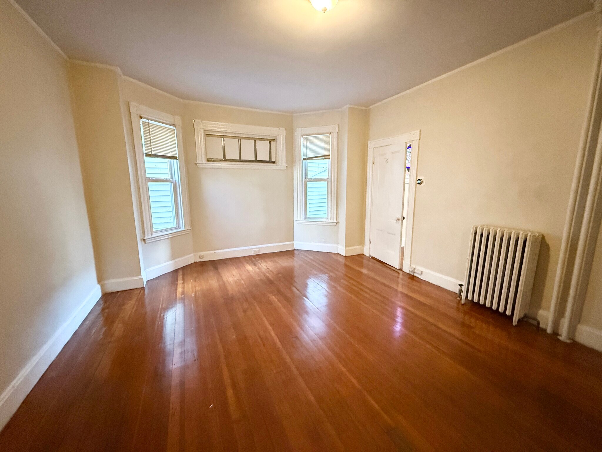 Building Photo - 6 Aspen St