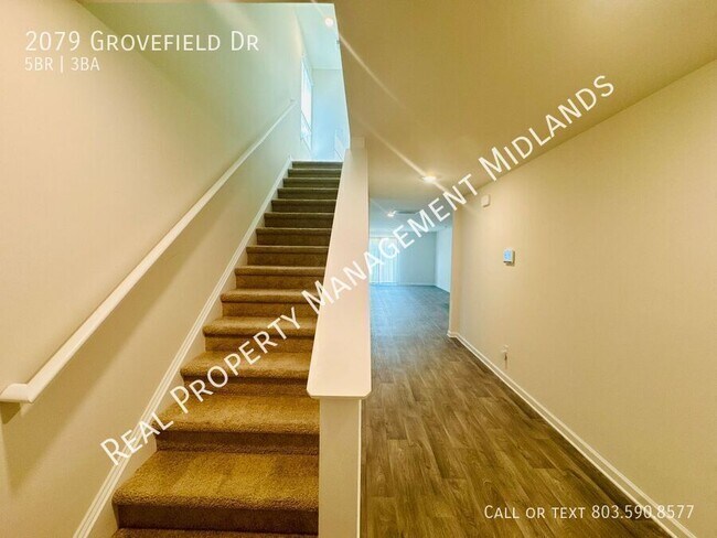 Building Photo - 2079 Grovefield Dr