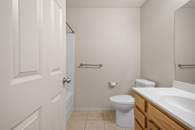 Building Photo - Great 3 Beds + 2 Baths Home with Solar Panels! Large Covered Patio!