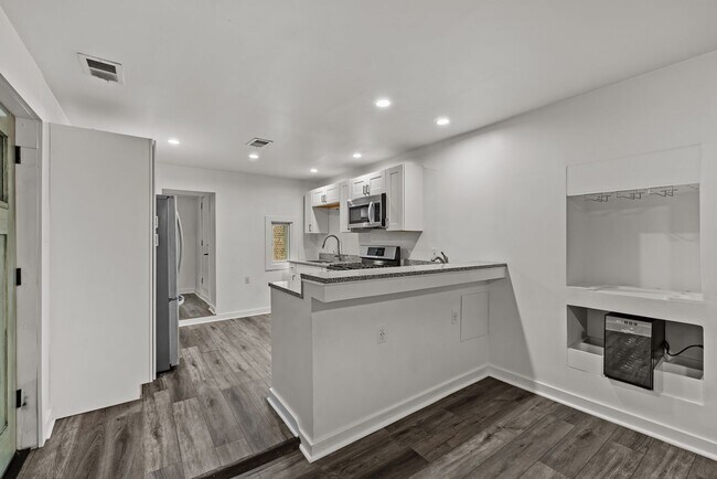 Building Photo - 4733 Butler St