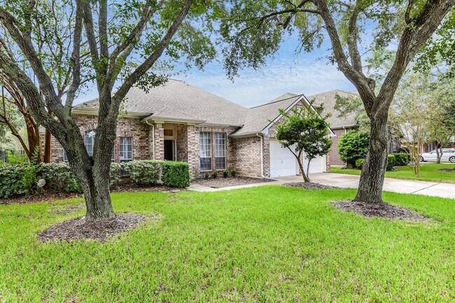 Building Photo - 317 Vantage Pointe Cir