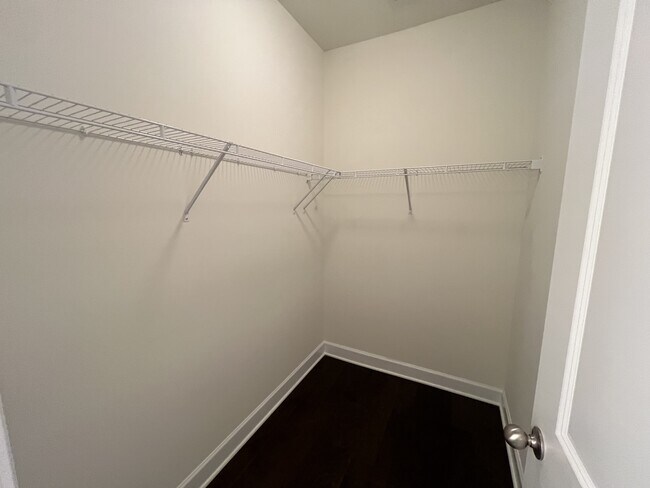 Building Photo - 9052 Brixworth Ct