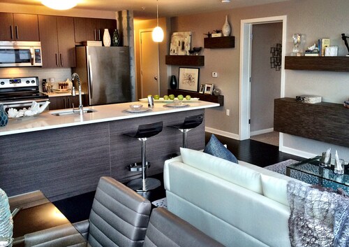 Building Photo - 8 Pershing Rd