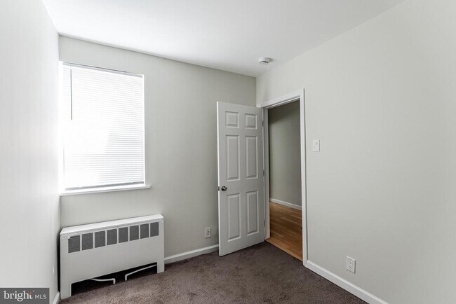 Building Photo - 2631 S Juniper St