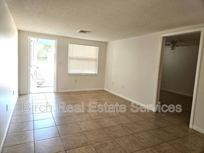 Building Photo - 6839 Forest Ave