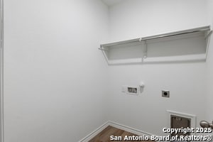 Building Photo - 1523 Balcones Fault