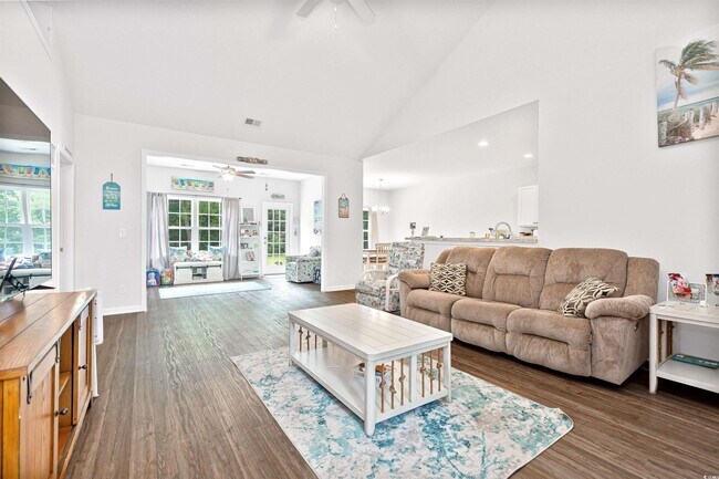 Building Photo - 840 Windsor Rose Dr