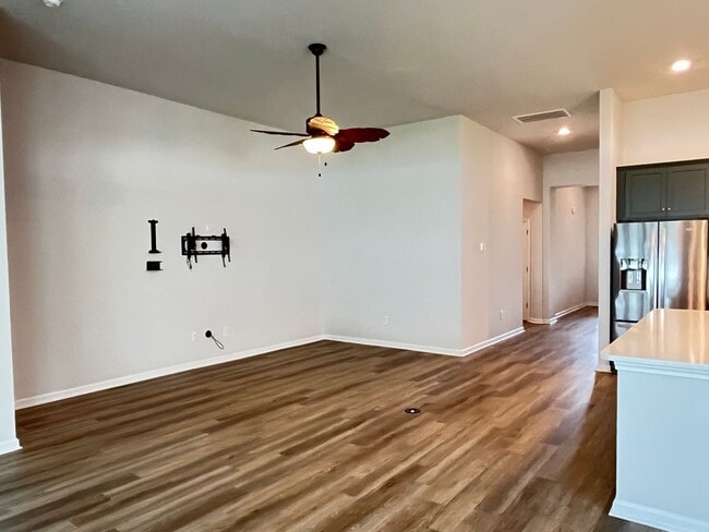 Building Photo - 1016 Chester Gln Ct