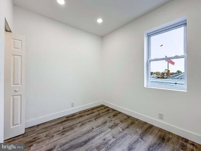 Building Photo - 30 Haddon Ave