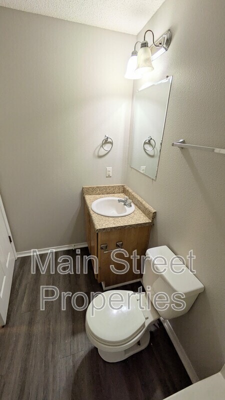 Building Photo - 8660 Figland Ave