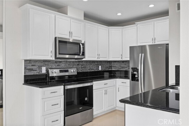 Building Photo - 24041 Vista Corona