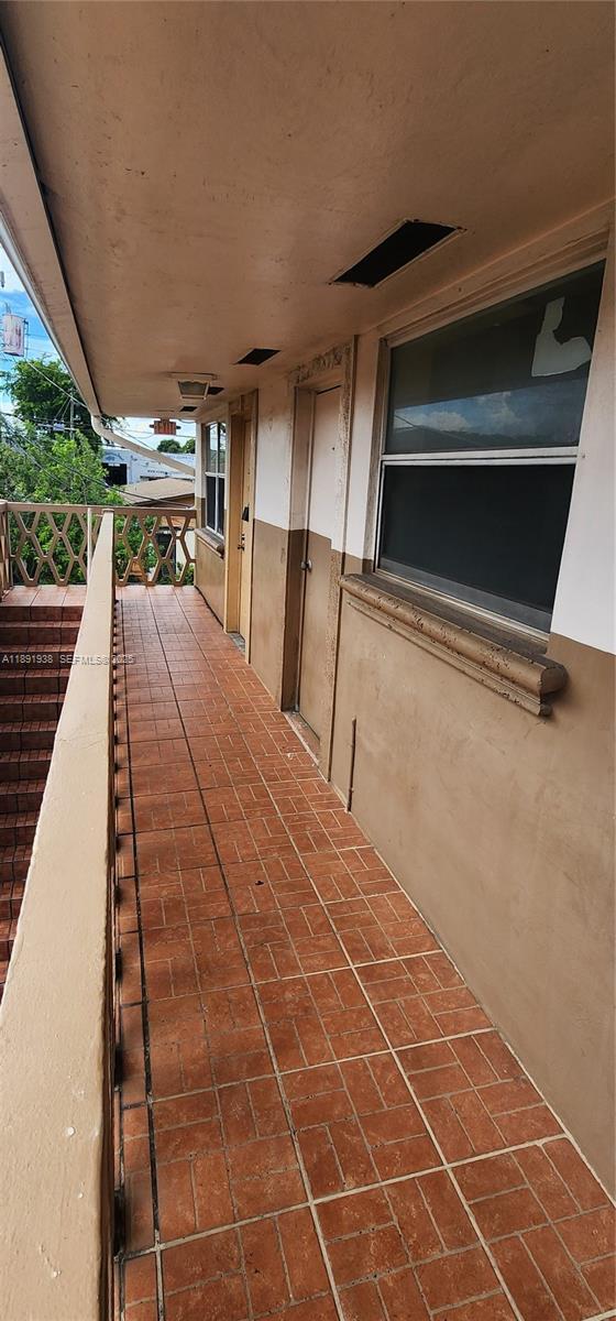 Building Photo - 664 W 29th St