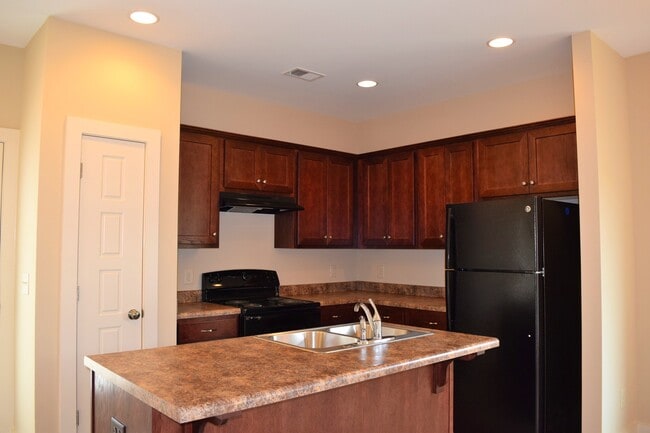 Building Photo - Home Available for Rent in Margaret, AL... View with 48 Hours Notice!