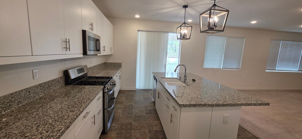 Building Photo - 35147 Cooper Pl