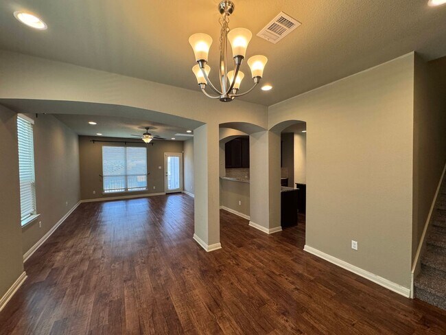 Building Photo - 4-Bedroom House for Rent in Killeen