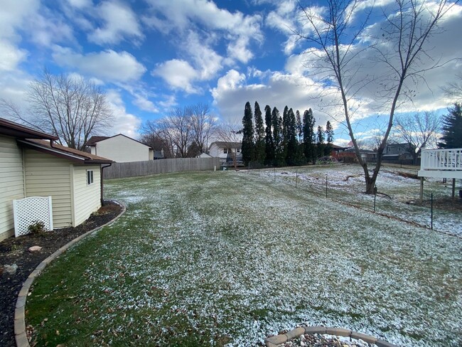 Building Photo - Beautiful West Davenport Home