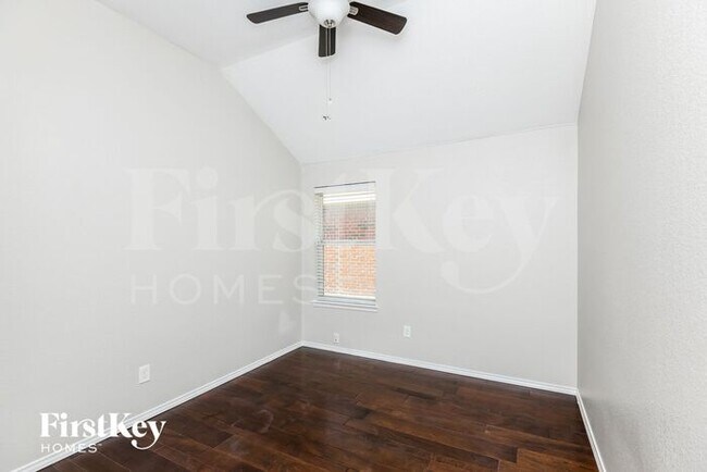 Building Photo - 6109 Paddlefish Dr