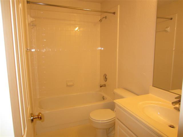 Building Photo - 8213 Spring Valley Ln