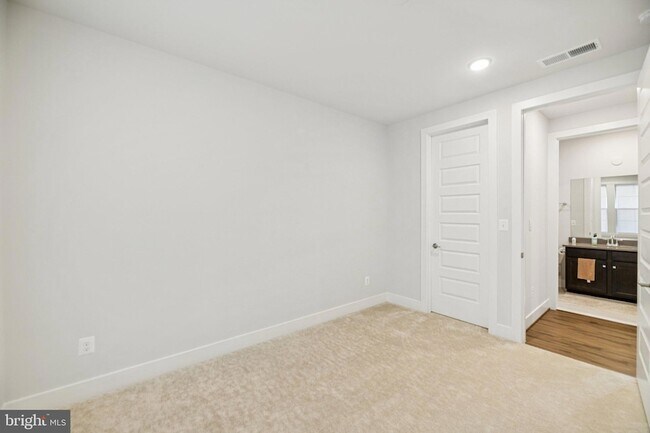 Building Photo - 42051 Night Nurse Cir