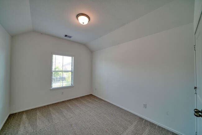 Building Photo - 2334 Honeyberry Shrub Dr