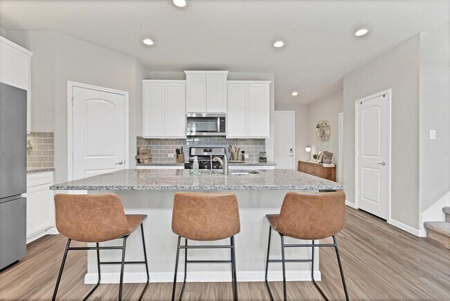 Building Photo - 16223 Neff Park Dr