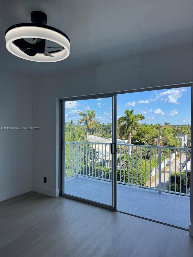 Building Photo - 1701 Washington St