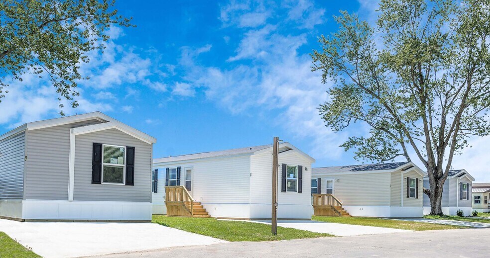 Building Photo - Delaware Acres