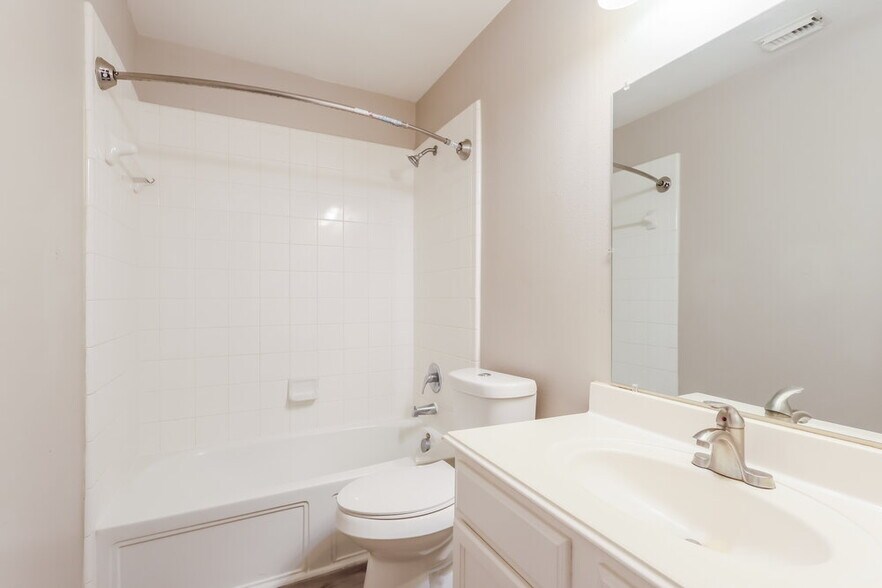 Building Photo - 21330 Carleen Creek Trail
