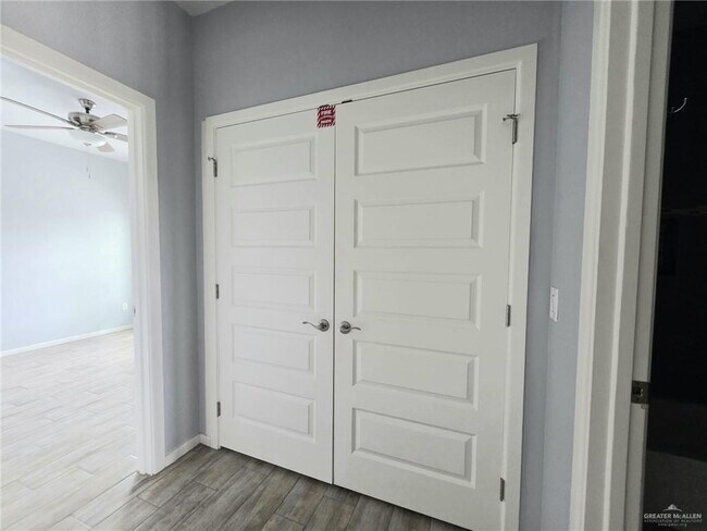 Building Photo - 1514 Quitaca Dr