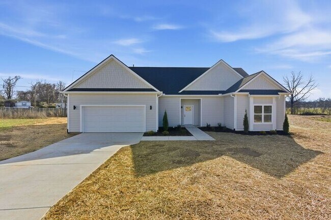 Building Photo - Brand New Home in Old Hickory - Golf Course Views - Pet Friendly