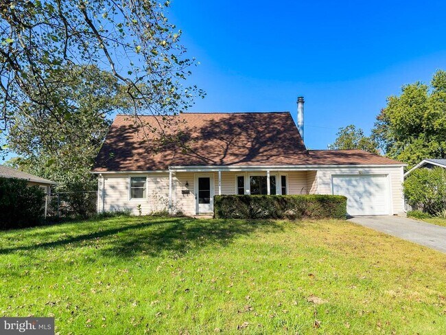 Building Photo - 3418 Medina Ln