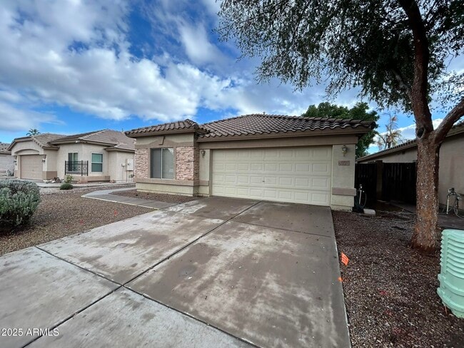 Primary Photo - 10857 E Wier Ave