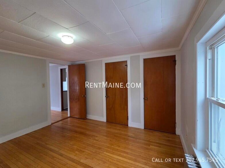 Building Photo - 302 Turner St