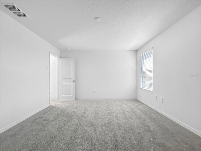 Building Photo - 17600 Shirewood Wy