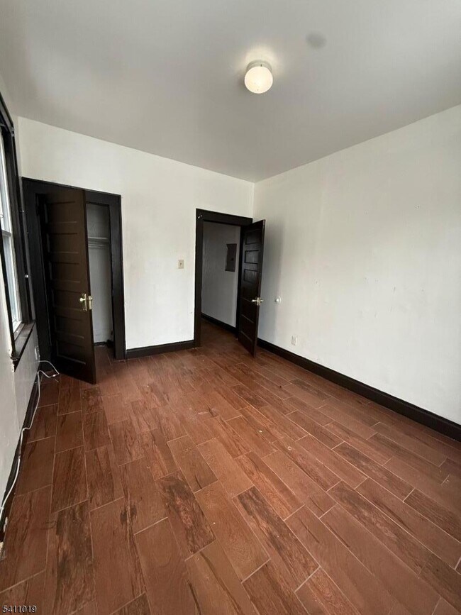 Building Photo - 488 Stuyvesant Ave.