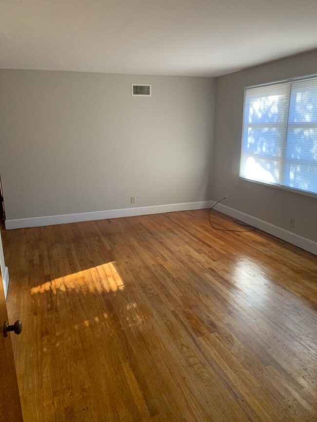 Building Photo - 3735 Bridlewood Dr