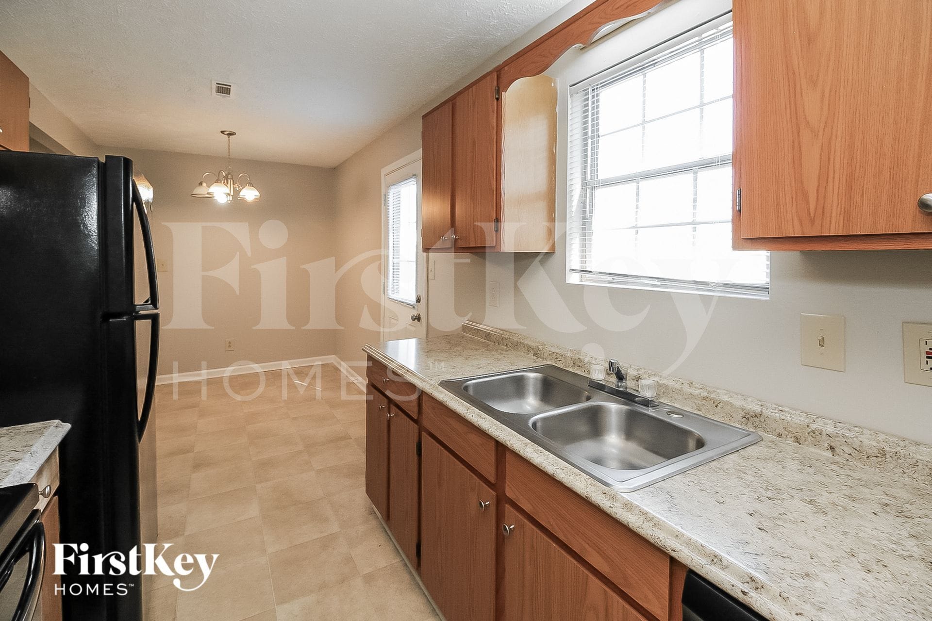 Building Photo - 9207 Fairway Ct