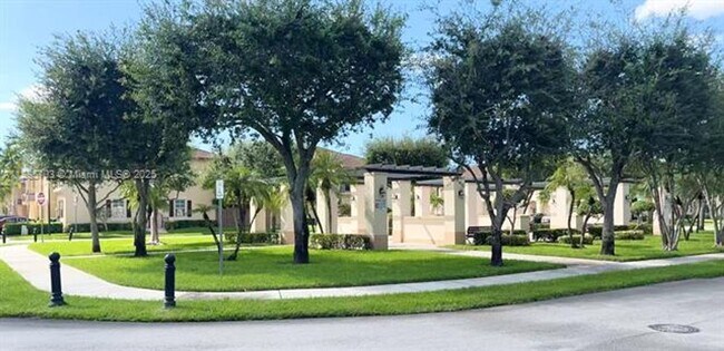 Building Photo - 12842 SW 135th St