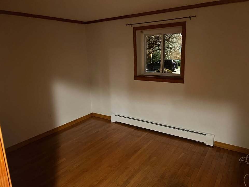 Building Photo - 20 Bryon Rd