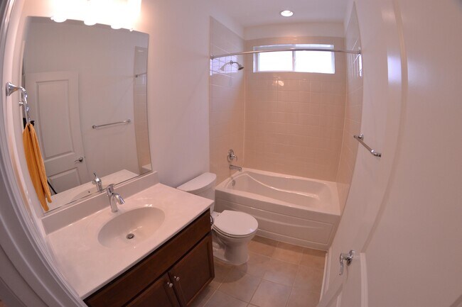 Building Photo - 118 Milkweed Dr